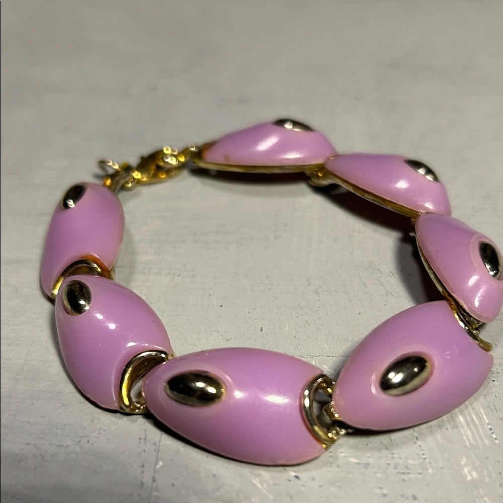 Elegant Vintage Pink &. GoldTone Women's Bracelet With Lobster Clasp